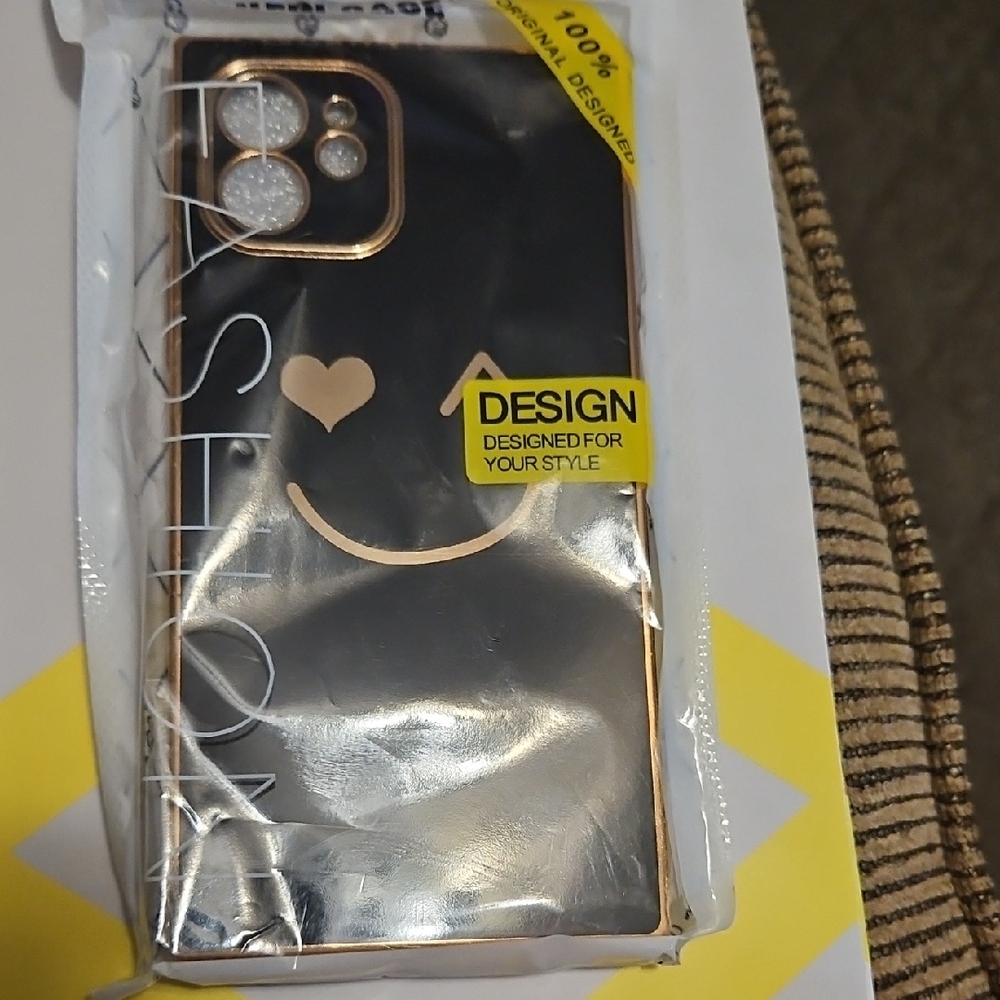 Fashion Bug Black and Gold Smiley Phone Case